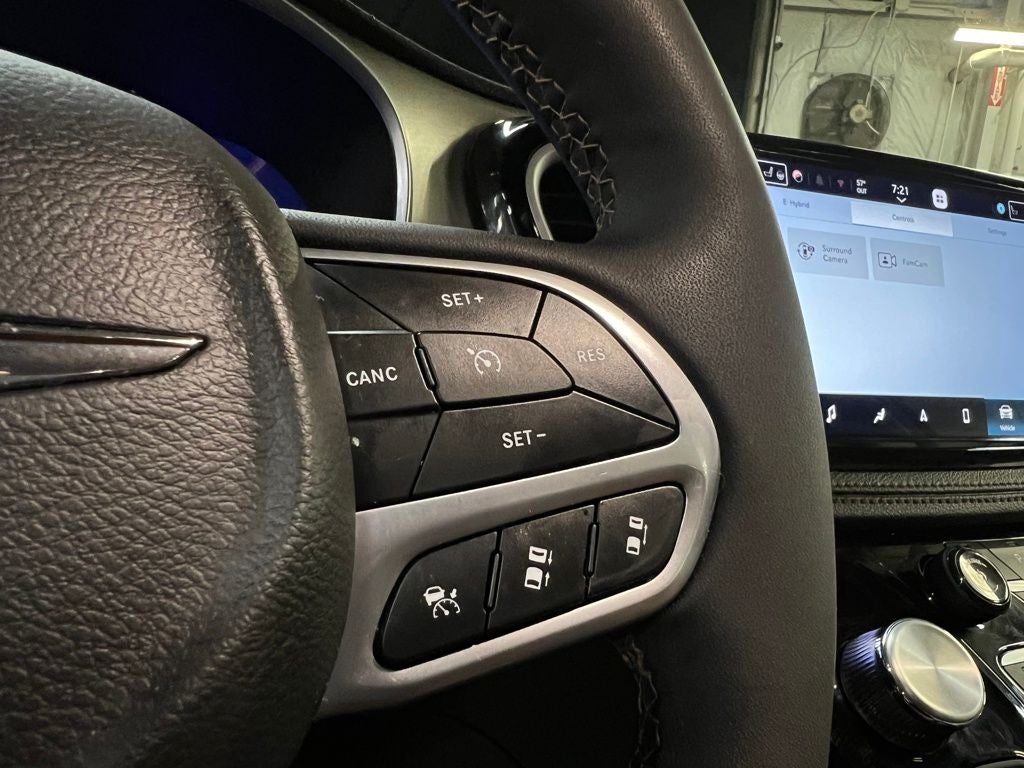 2024 Chrysler Pacifica Hybrid Pinnacle