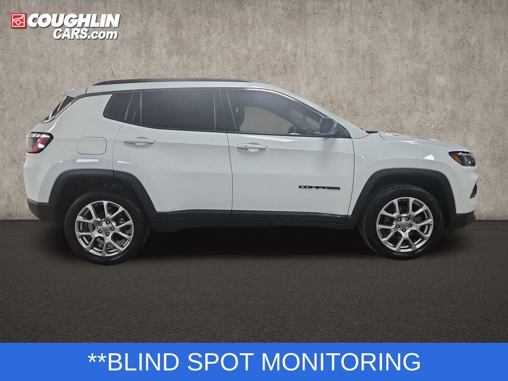 2022 Jeep Compass Latitude Lux