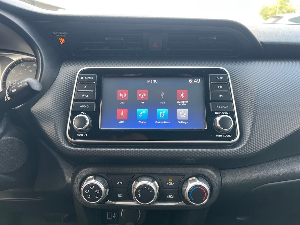 2021 Nissan Kicks S
