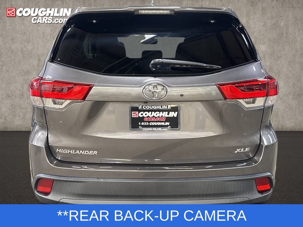2019 Toyota Highlander SE