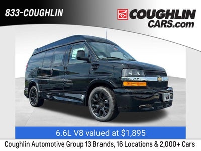 2025 Chevrolet Express Cargo WT