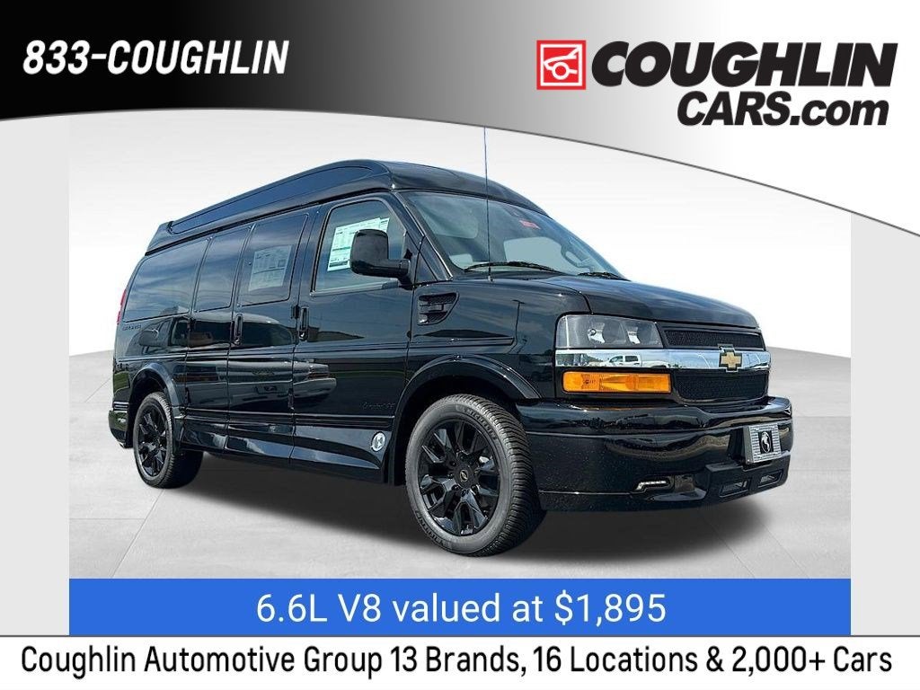 2025 Chevrolet Express Cargo WT