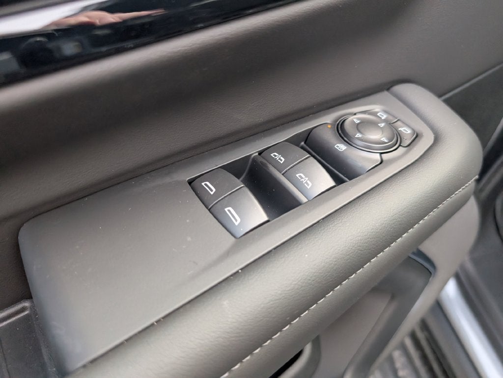 2027 Chevrolet Tahoe LS - Photo 11