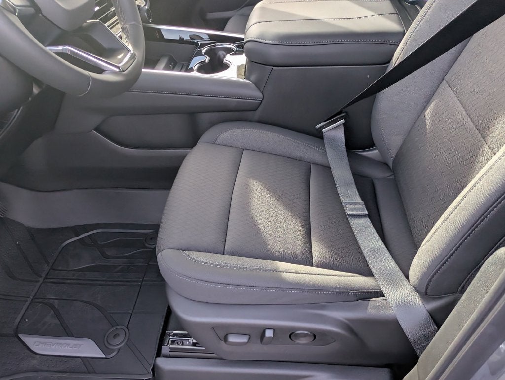 2027 Chevrolet Tahoe LS - Photo 18