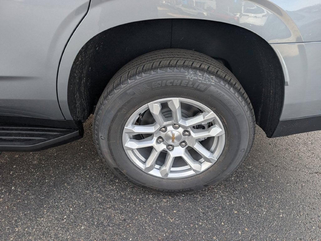 2027 Chevrolet Tahoe LS - Photo 23