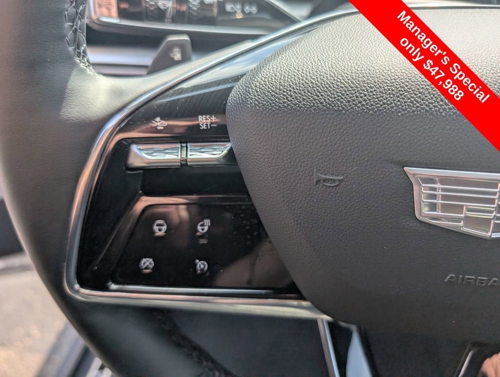 2025 Cadillac LYRIQ Luxury 3