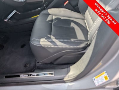 2025 Cadillac LYRIQ Luxury 3