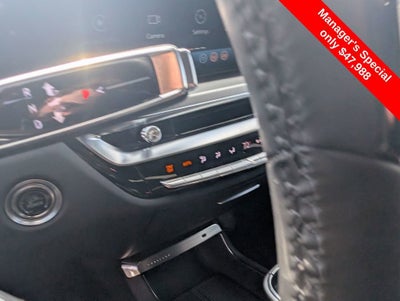 2025 Cadillac LYRIQ Luxury 3