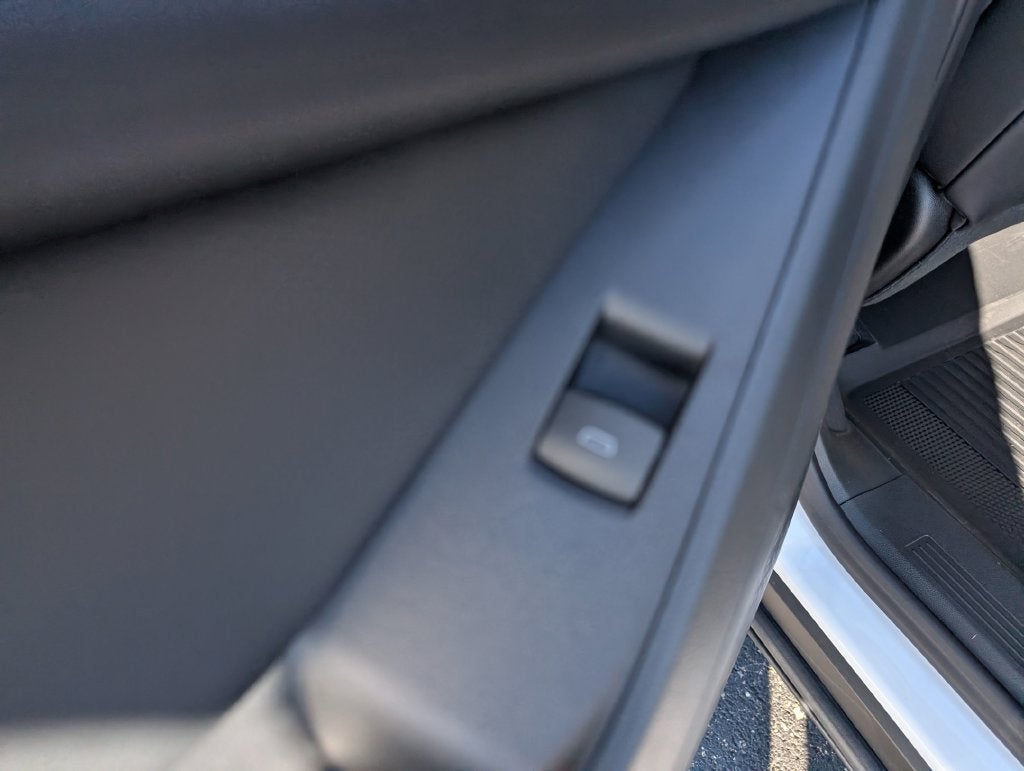 2027 Chevrolet Equinox LT - Photo 14