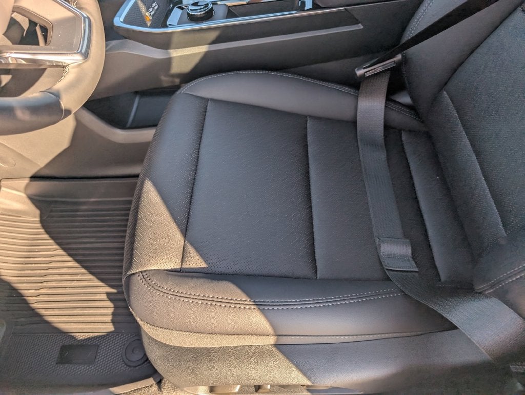 2027 Chevrolet Equinox LT - Photo 17