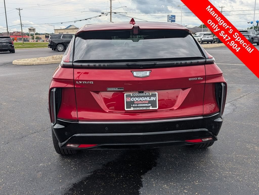 2025 Cadillac LYRIQ Luxury 3