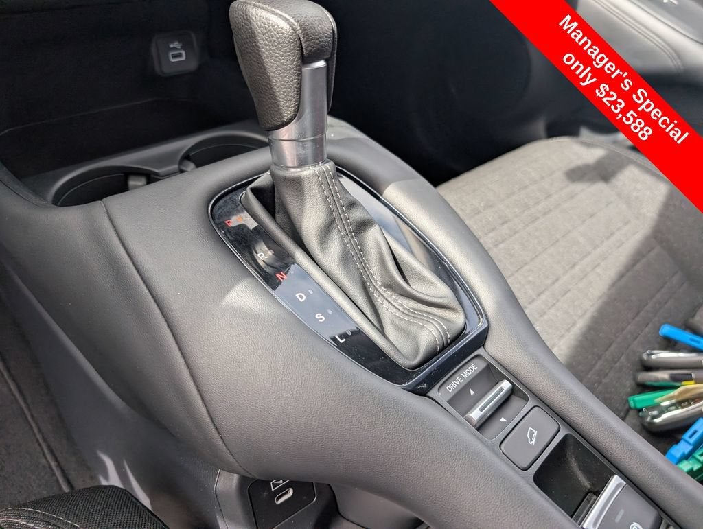 2025 Honda HR-V LX