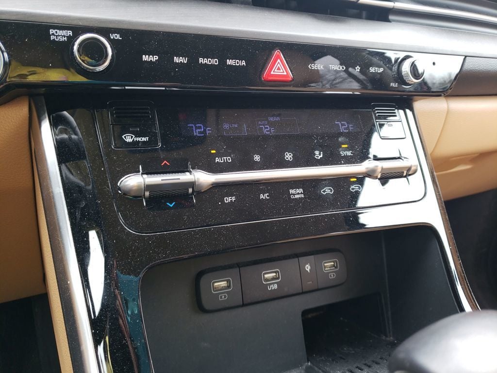 2024 Kia Carnival EX