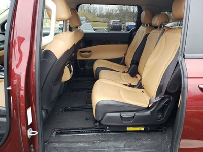 2024 Kia Carnival EX