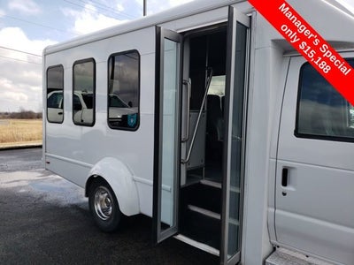 2011 Ford E-350SD Base Cutaway