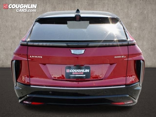 2025 Cadillac LYRIQ Luxury 1