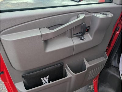 2025 Chevrolet Express Cutaway 3500 1WT