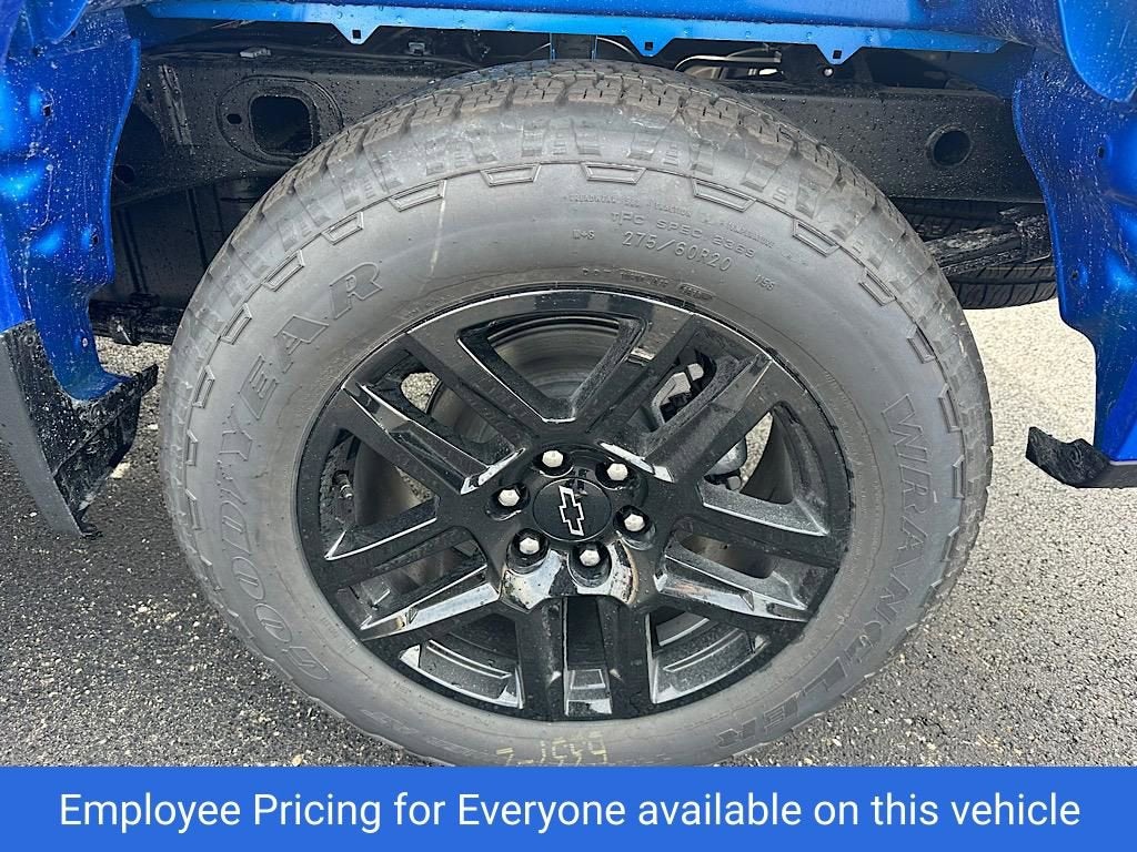 2025 Chevrolet Silverado 1500 Custom