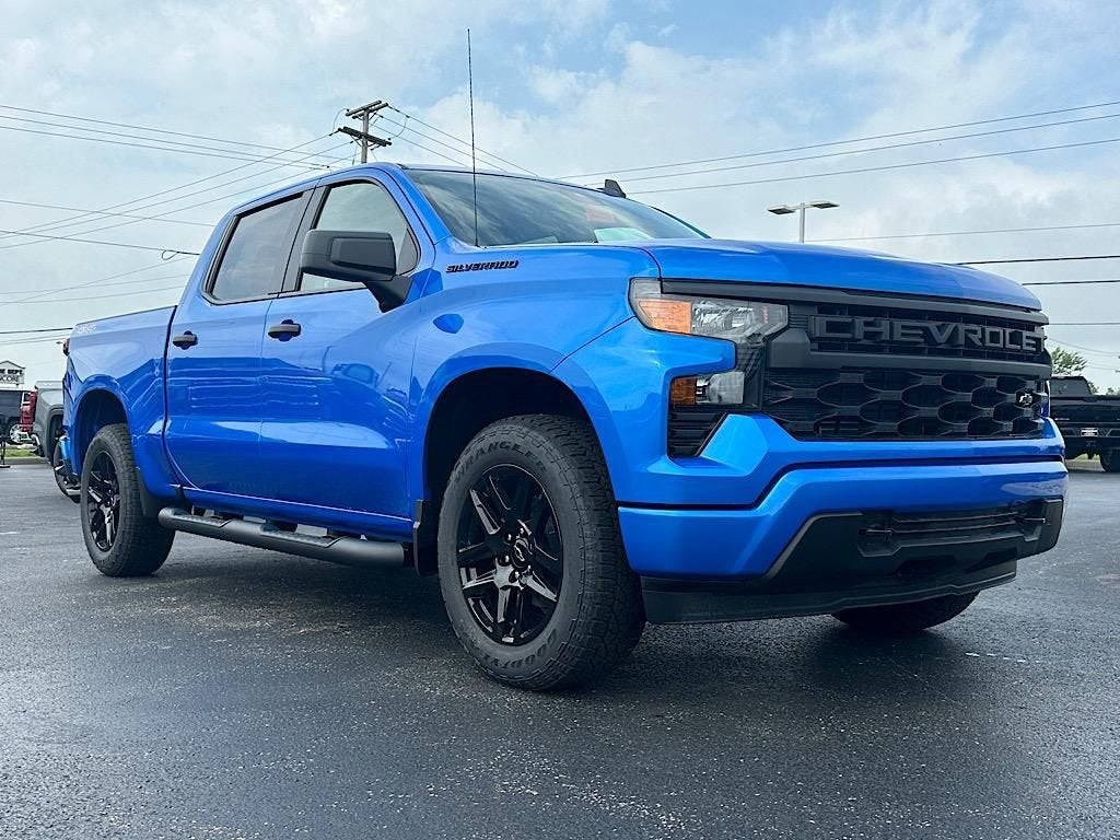2025 Chevrolet Silverado 1500 Custom