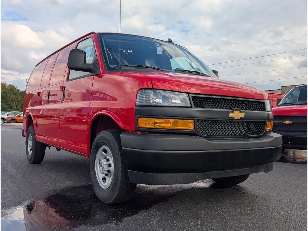 2025 Chevrolet Express Cargo 2500 WT