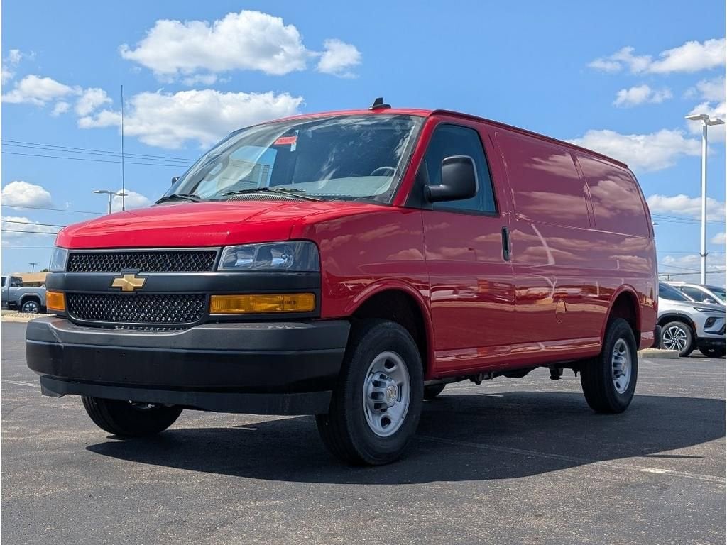 2025 Chevrolet Express Cargo 2500 WT