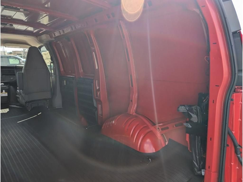 2025 Chevrolet Express Cargo 2500 WT
