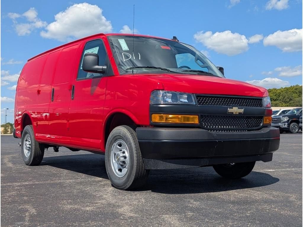 2025 Chevrolet Express Cargo 2500 WT