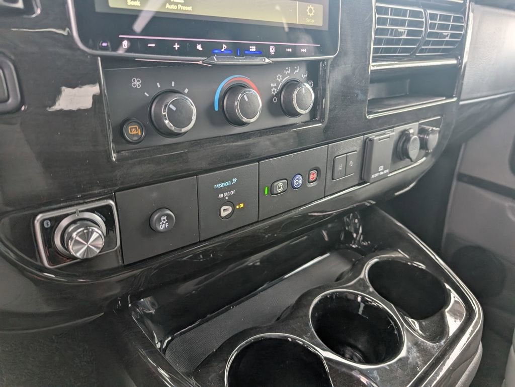 2026 Chevrolet Express Cargo WT