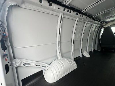 2025 Chevrolet Express Cargo 3500 WT