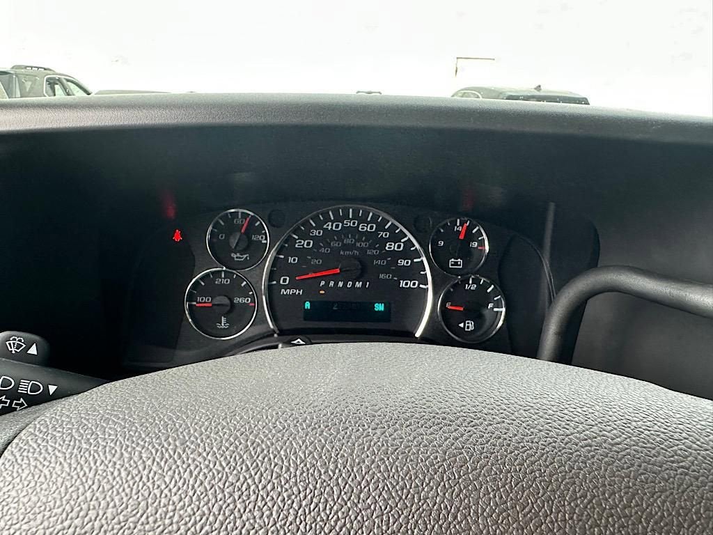 2025 Chevrolet Express Cargo 3500 WT