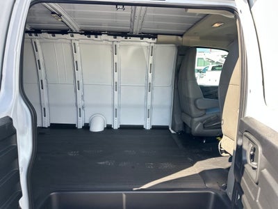 2025 Chevrolet Express Cargo 3500 WT