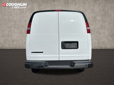 2025 Chevrolet Express Cargo 3500 WT