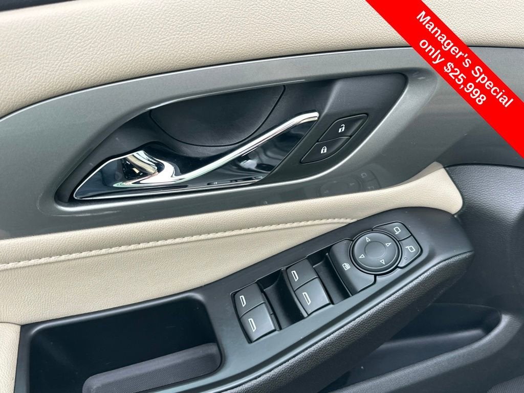 2023 Chevrolet Traverse LS