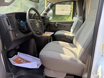 2026 Chevrolet Express Cutaway 3500 1WT