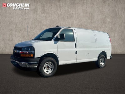 2025 Chevrolet Express Cargo WT