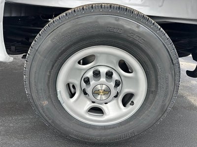 2025 Chevrolet Express Cargo WT