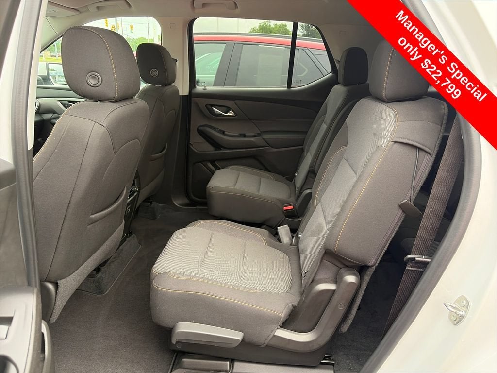 2021 Chevrolet Traverse LT Cloth