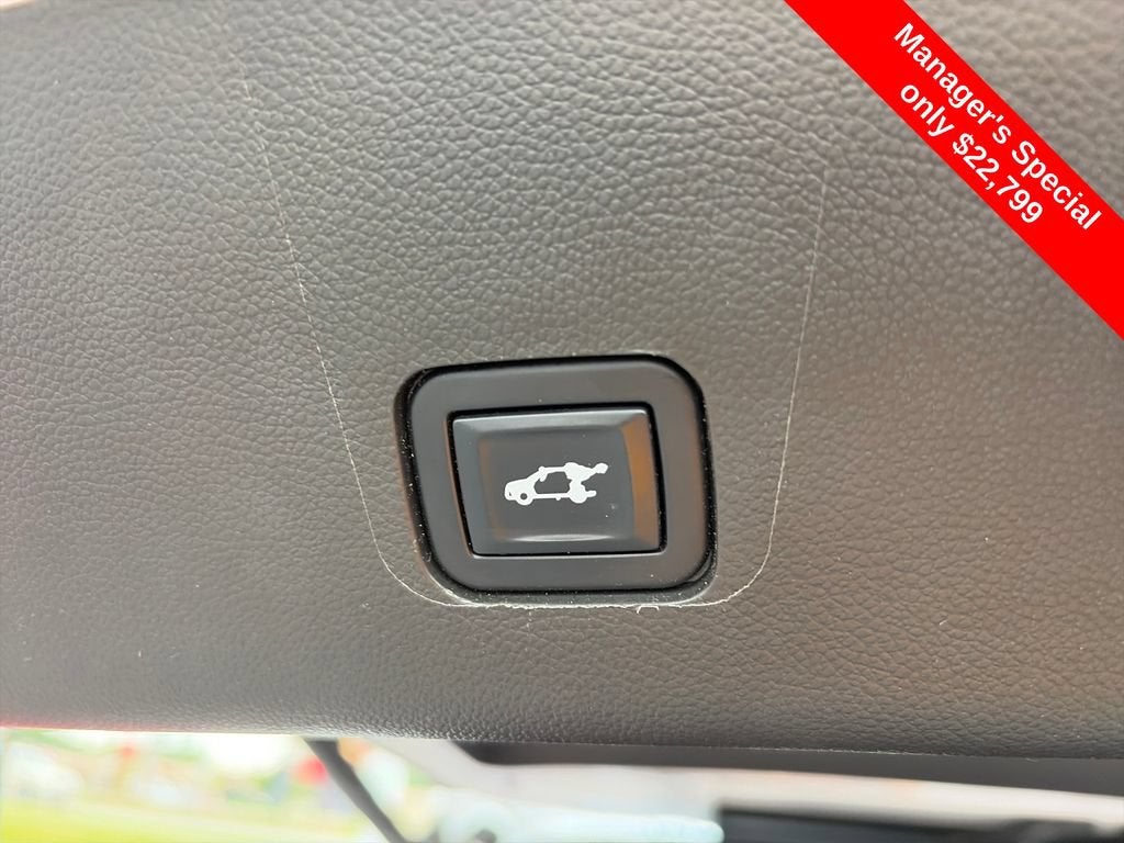 2021 Chevrolet Traverse LT Cloth