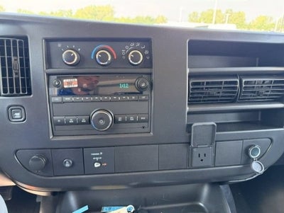 2026 Chevrolet Express Cutaway 3500 1WT