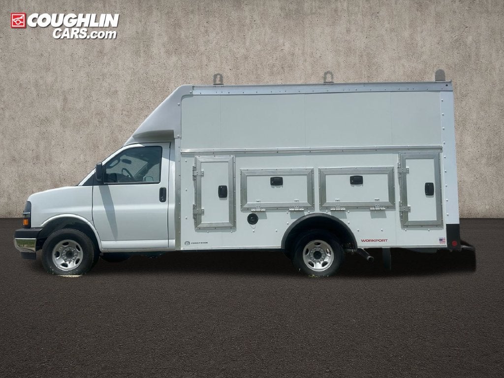 2026 Chevrolet Express Cutaway 4500 2WT