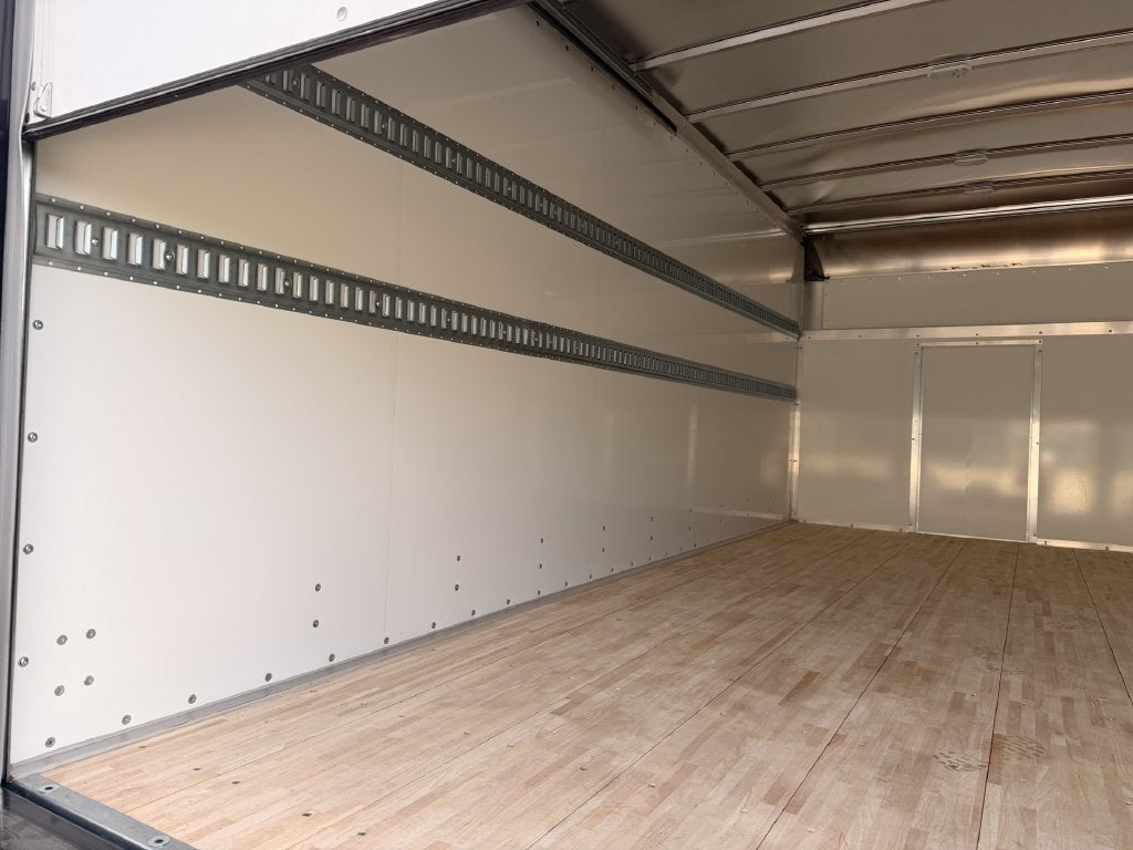 2026 Chevrolet Express Cutaway 4500 2WT