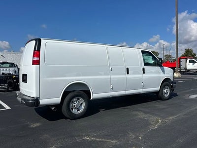 2025 Chevrolet Express Cargo WT