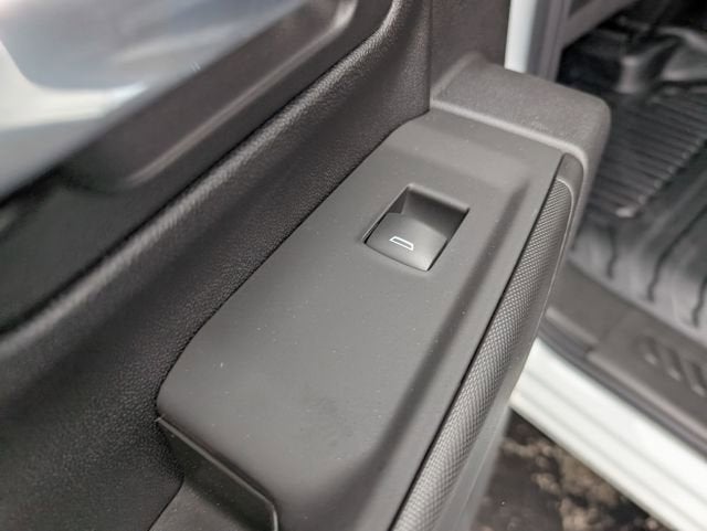 2025 GMC Sierra 3500 HD Chassis Cab Pro