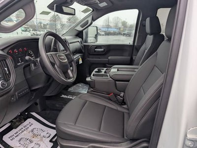 2025 GMC Sierra 3500 HD Chassis Cab Pro