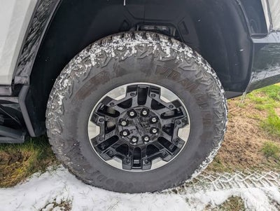 2024 GMC HUMMER EV SUV 2X