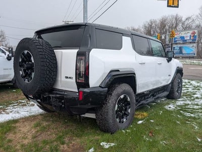 2024 GMC HUMMER EV SUV 2X