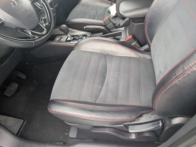 2024 Mitsubishi Outlander Sport S