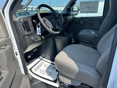 2025 Chevrolet Express Cargo 3500 WT