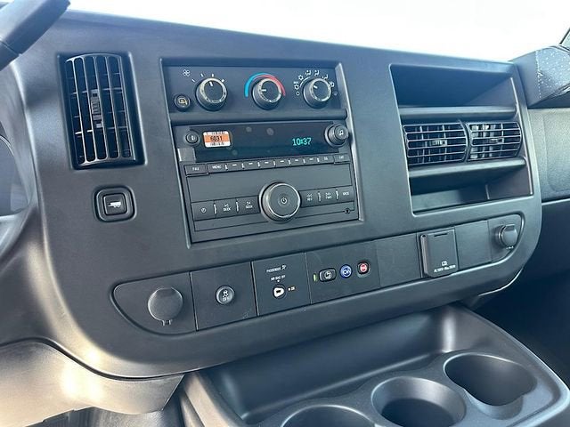 2025 Chevrolet Express Cargo 3500 WT