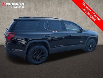 2023 GMC Acadia AT4